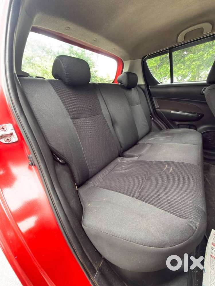 Maruti Suzuki Swift Vxi + Manual, 2015, Petrol