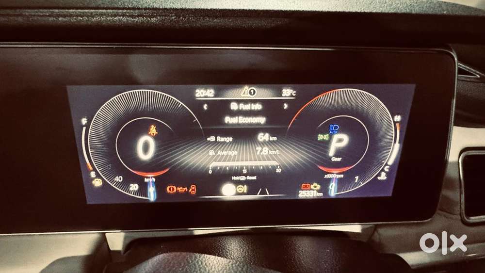 Mahindra Xuv700 Petrol 2023