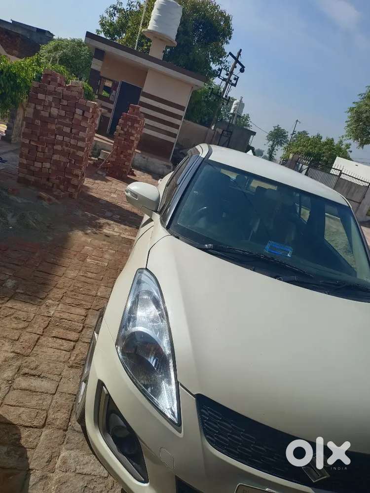 Maruti Suzuki Swift Petrol 42000 Km Driven