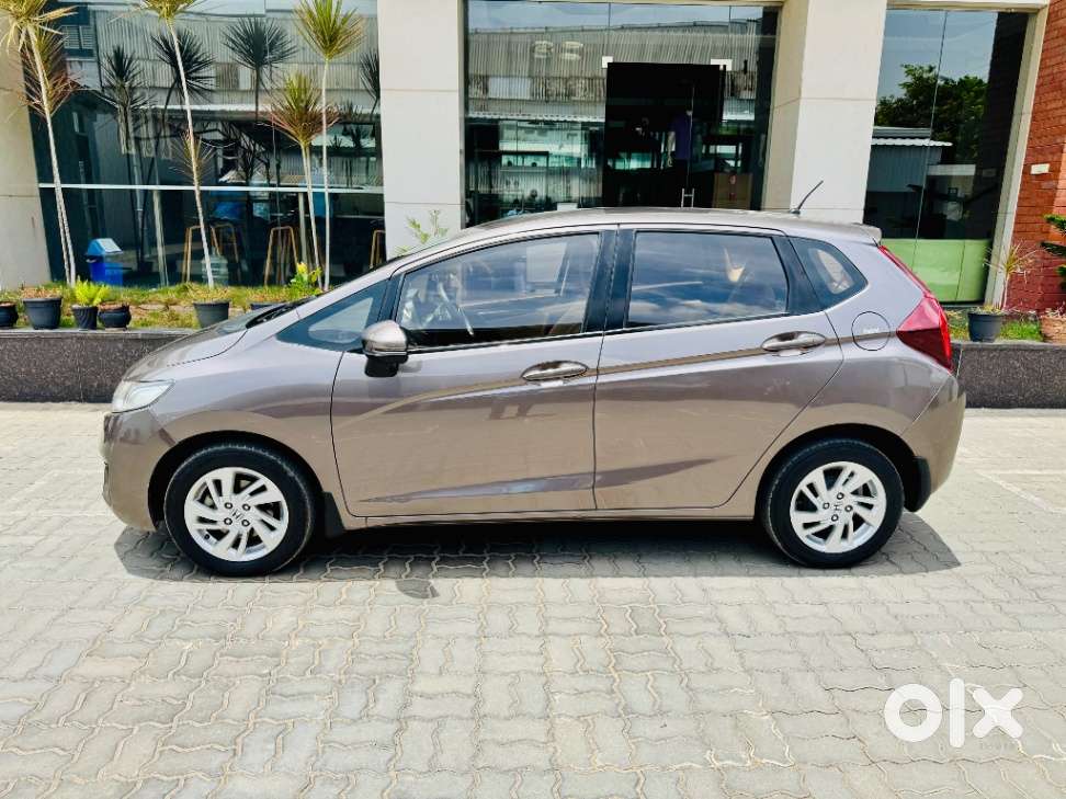 Honda Jazz V Cvt, 2016, Petrol