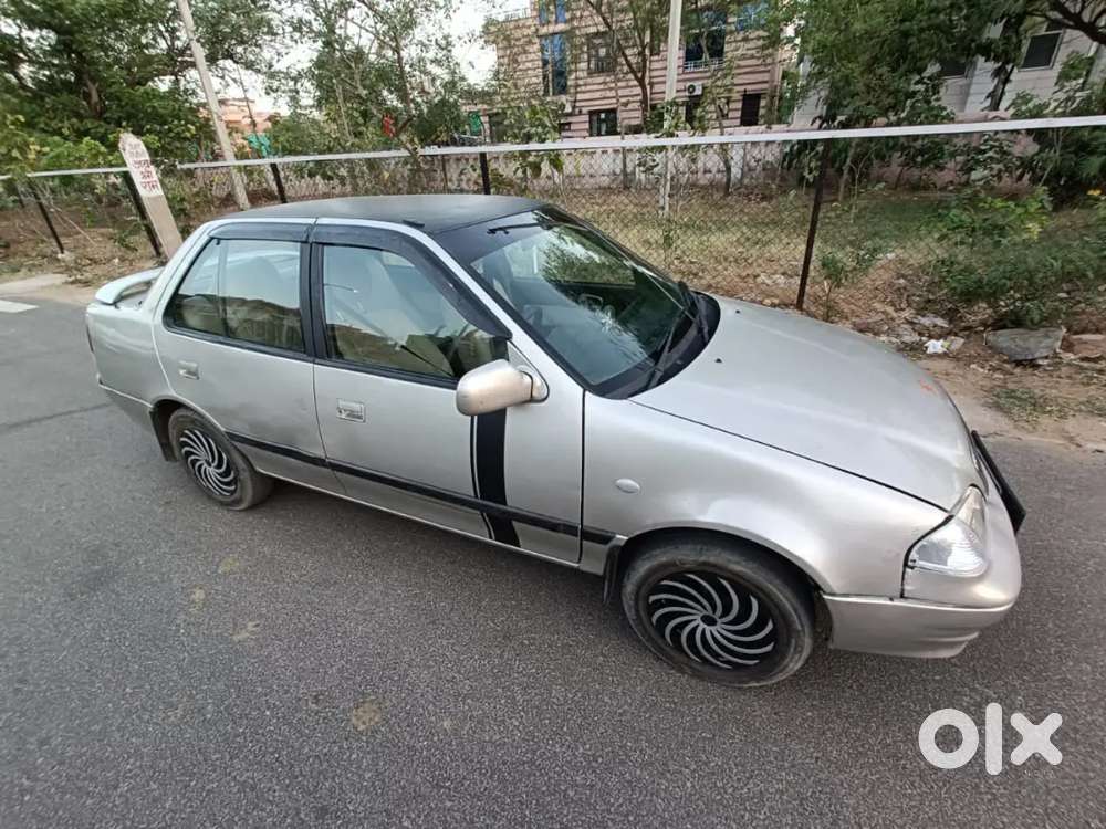 Maruti Suzuki Esteem 2005