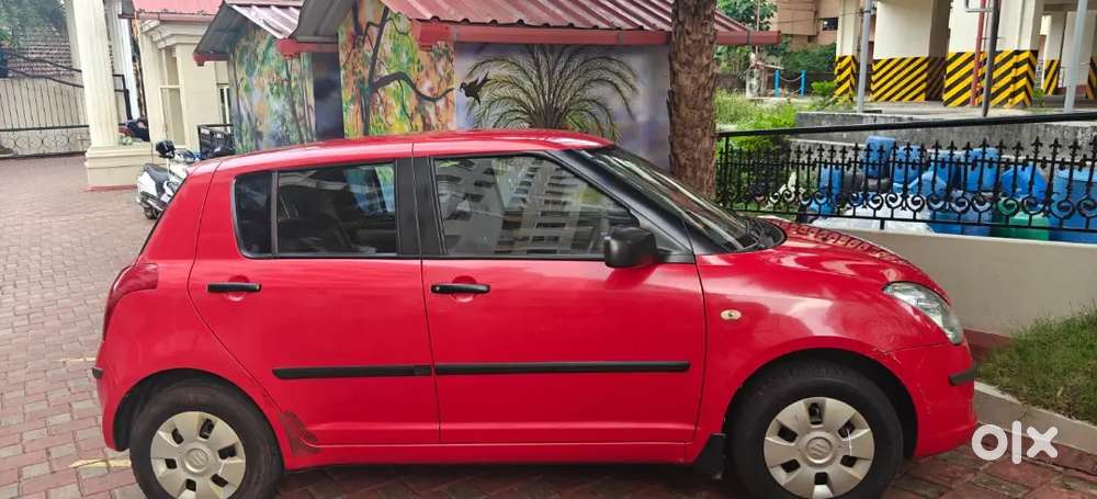 Maruti Suzuki Swift 2006 Petrol 42589 Km Driven