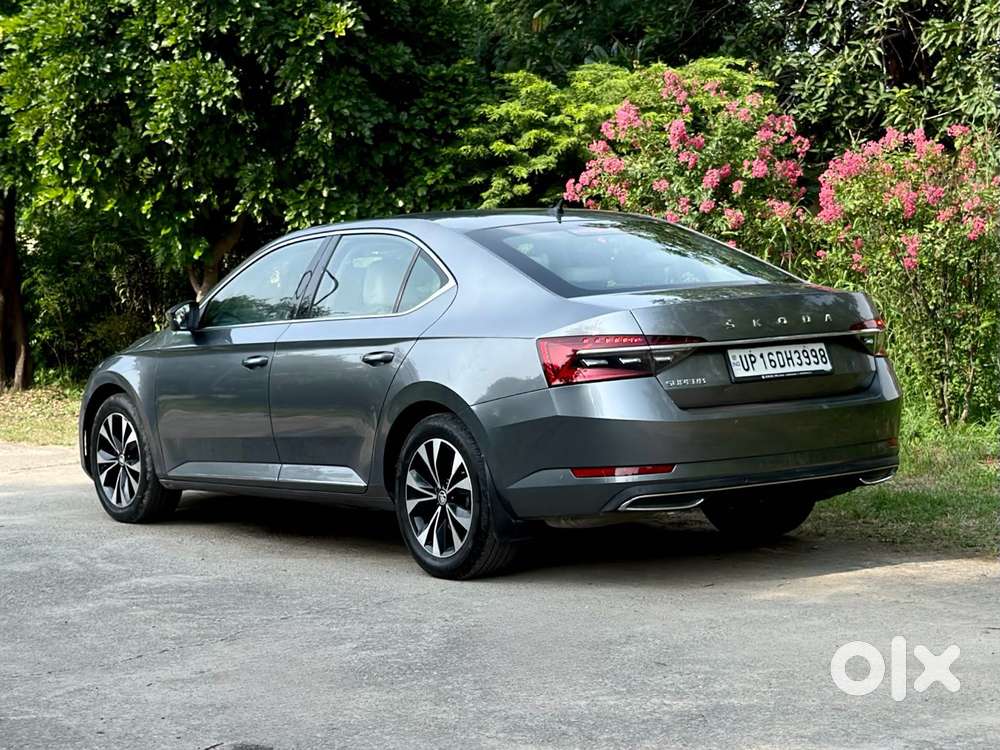 Skoda Superb 2.0 L&k Tsi At, 2022, Petrol