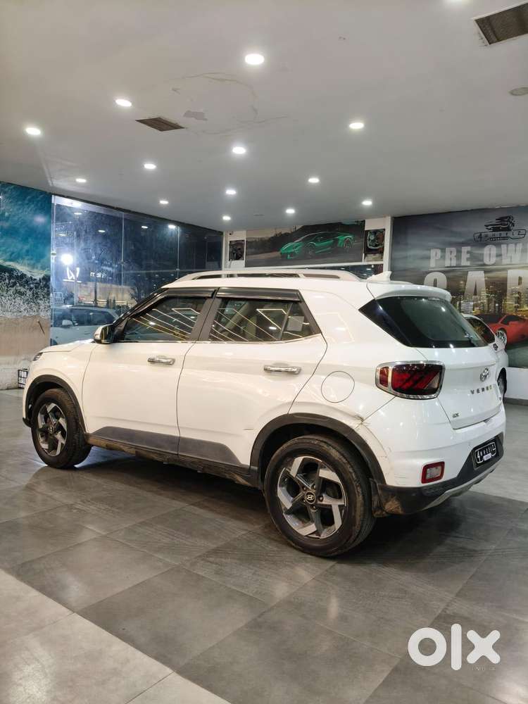 Hyundai Venue 1.0 Sx (o) Turbo Dct, 2020, Petrol