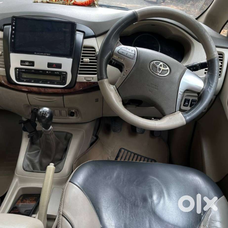Toyota Innova 2.5 Vx 8 Str, 2015, Diesel