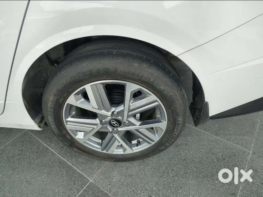 Hyundai Verna 1.5 Sx Petrol Mt, 2023, Petrol