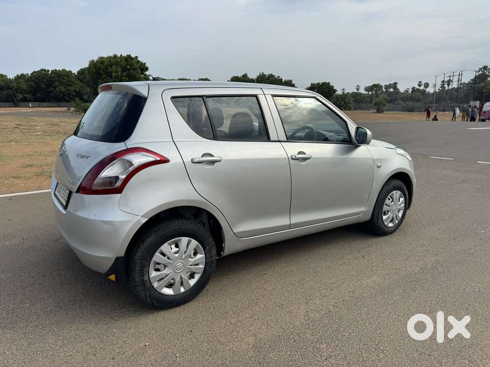 Maruti Suzuki Swift Lxi Optional-o, 2015, Cng & Hybrids