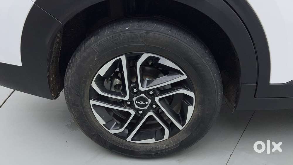 Kia Carens 1.5 Luxury Plus Turbo 7 Str, 2023, Petrol