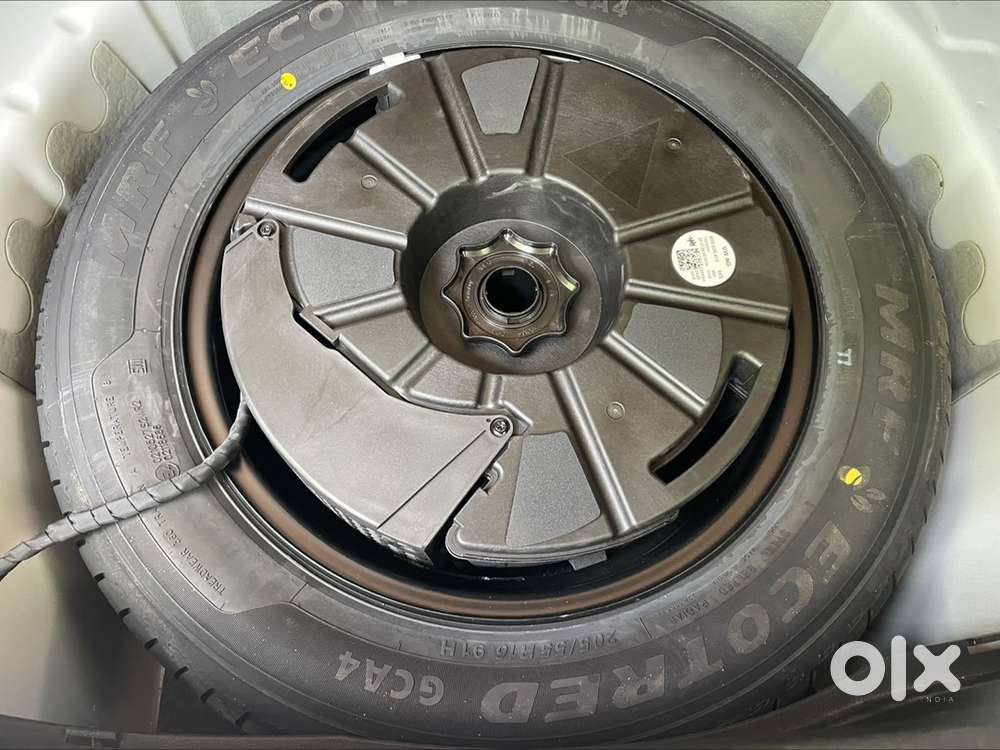 Volkswagen Taigun Petrol Automatic 2024