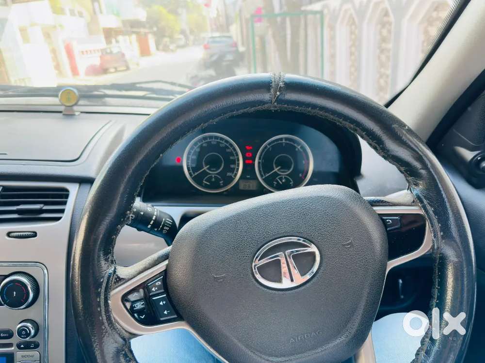 Tata Safari Storme 2018