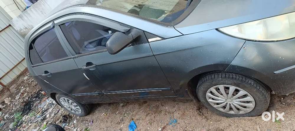 Front Tyres 90% Back Tyres 60%, New Touch Display, Reverse Camera,