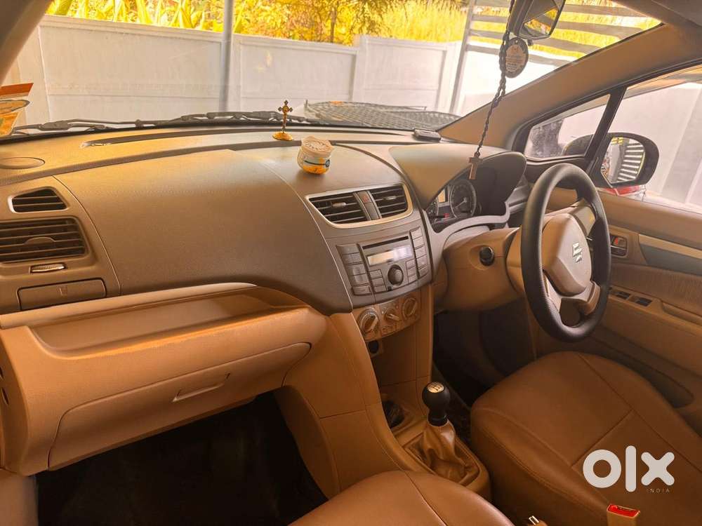 Maruti Suzuki Ertiga Vxi Abs, 2014, Petrol