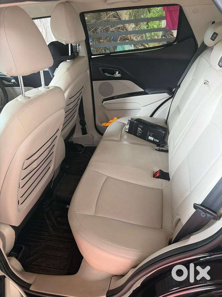 Mahindra Xuv300 2021 Diesel Well Maintained