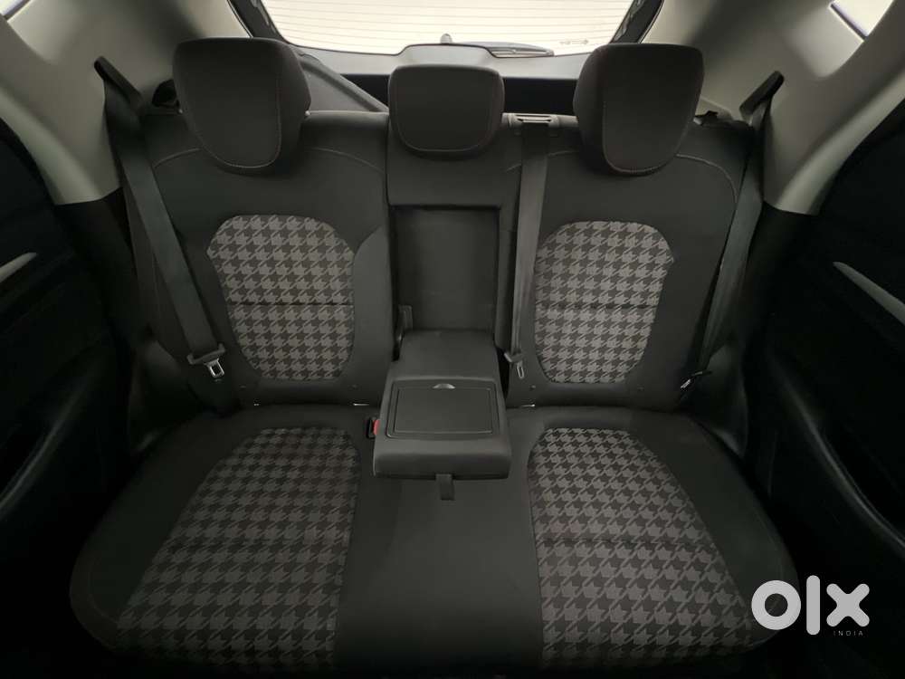 Mg Astor Smart Cvt Black Storm, 2023, Petrol