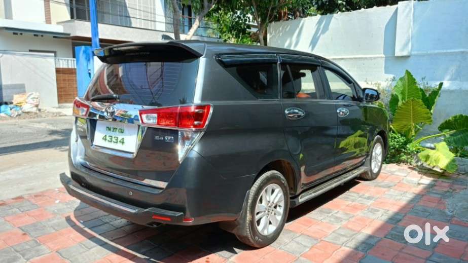 Toyota Innova Crysta 2.4 V, 2017, Diesel
