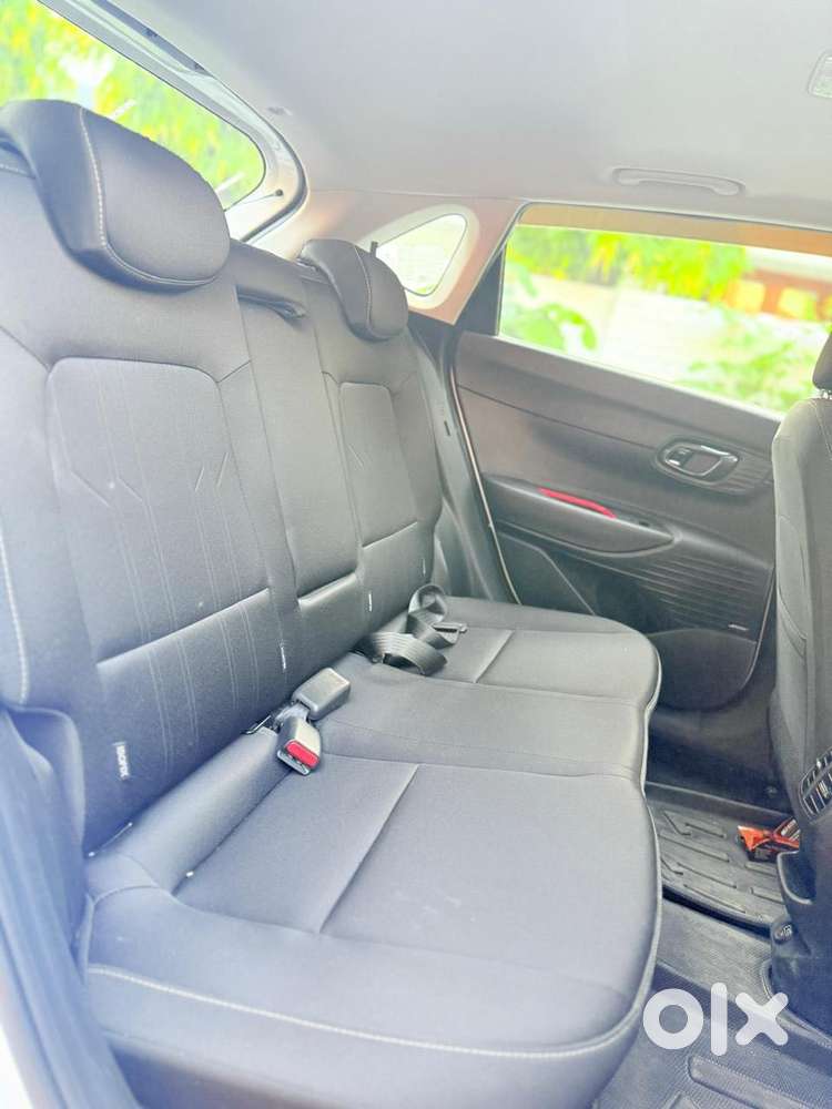 Maruti Suzuki Vitara Brezza Zxi+ Amt, 2023, Petrol