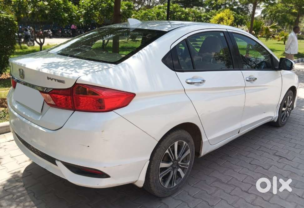Honda City I-vtec V, 2018, Petrol