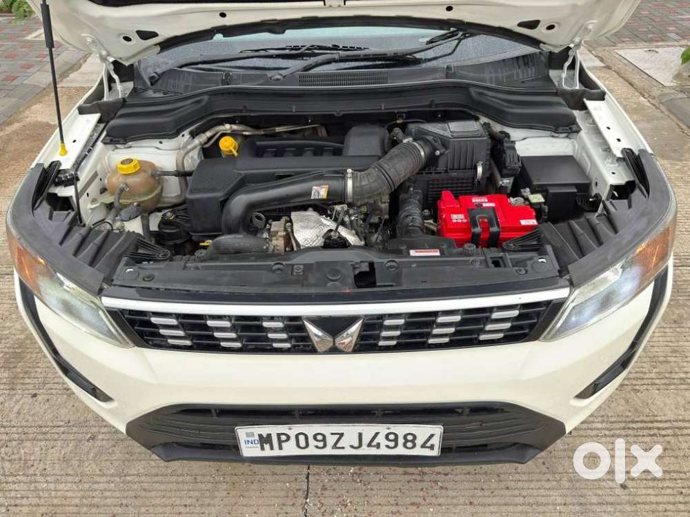 Mahindra Xuv300 W6 Amt Diesel, 2023, Diesel