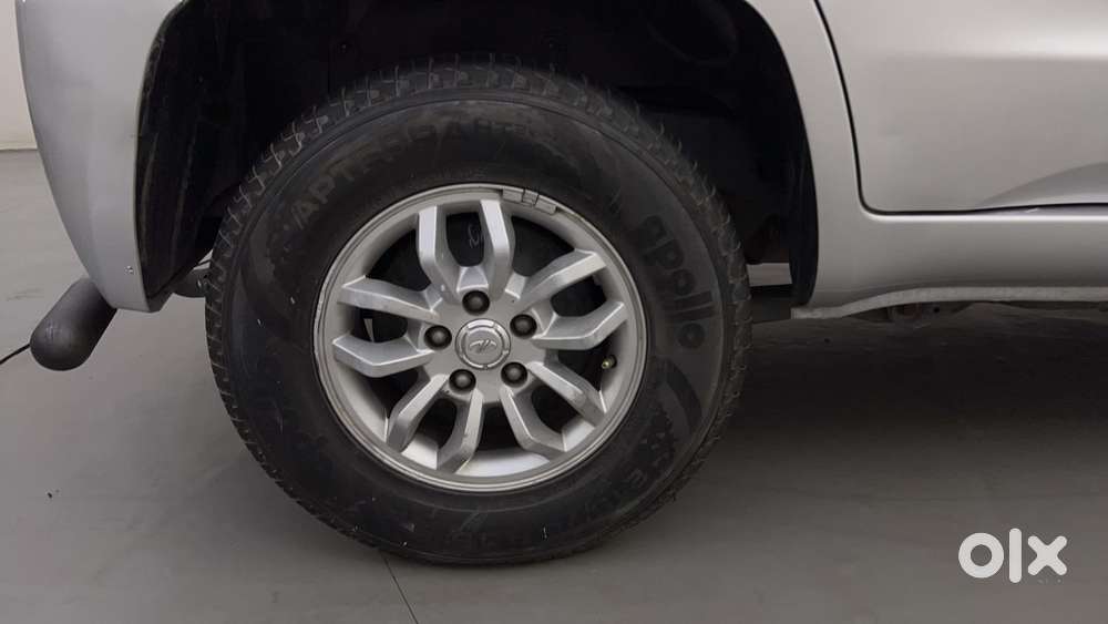Mahindra Tuv 300 T8, 2015, Diesel