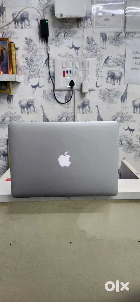 Laptop Good condition sales and services Emi facilities available
