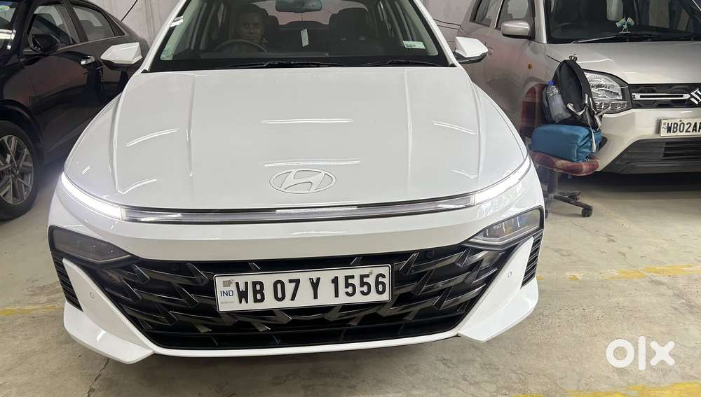 Hyundai Verna 1.5 Sx Ivt, 2025, Petrol