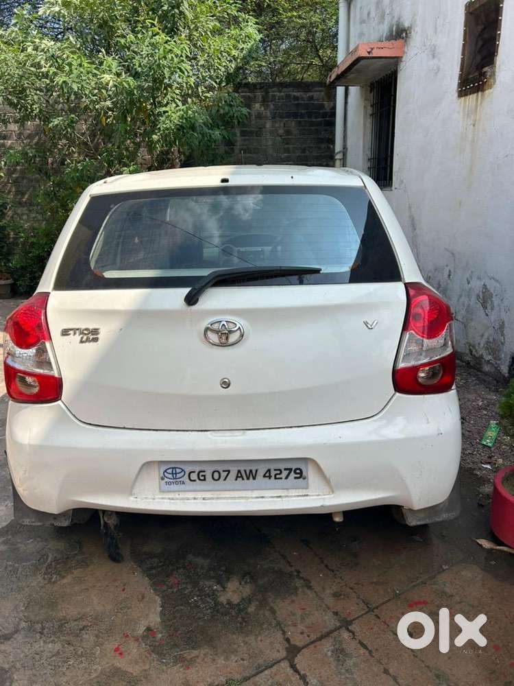 Toyota Etios Liva 2015 Petrol 32000 Km Driven