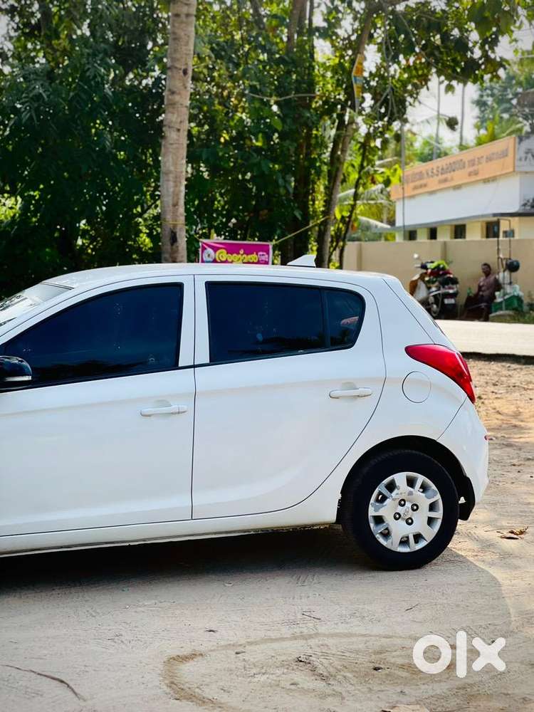 Hyundai I20 2013 Petrol Well Maintained