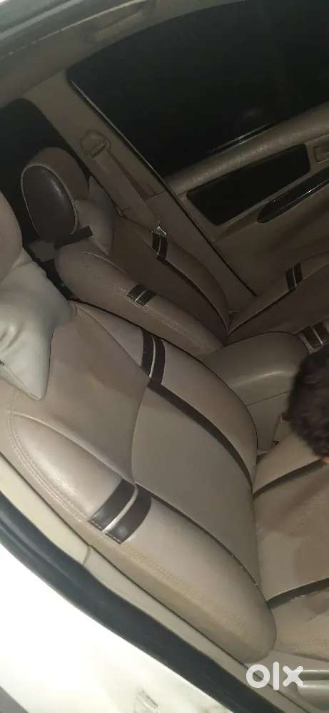 Toyota Innova 2014