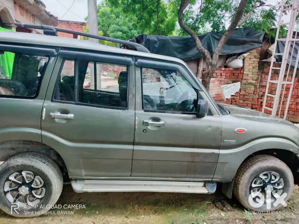 Mahindra Scorpio 2009 Model Argent Sale