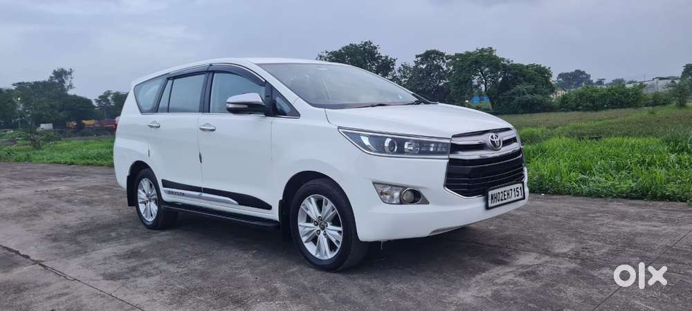 Toyota Innova Crysta 2.8z Automatic, 2016, Diesel