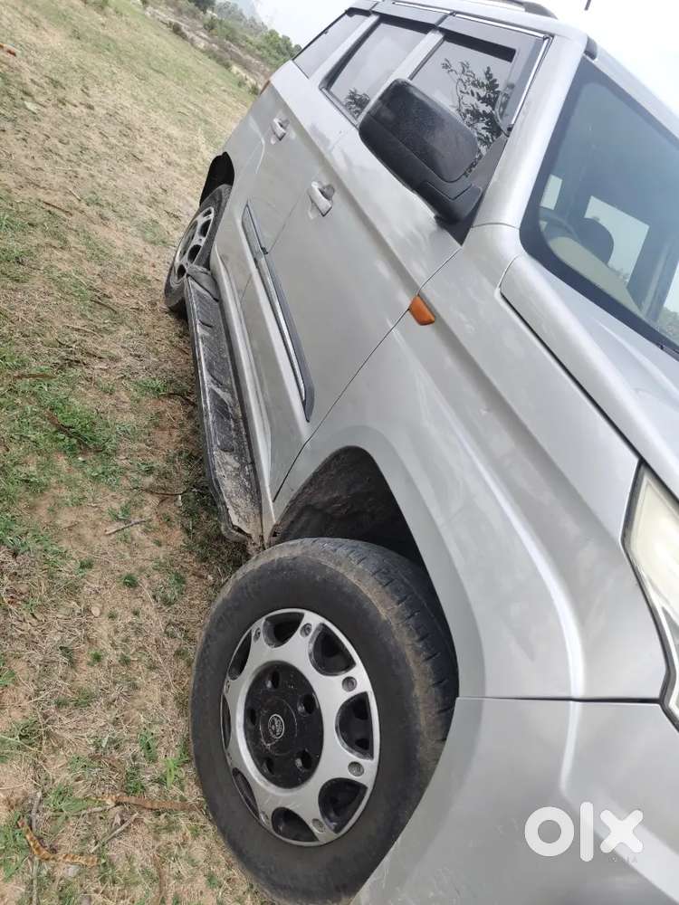Mahindra Tuv 300 Diesel 2016 Model Car
