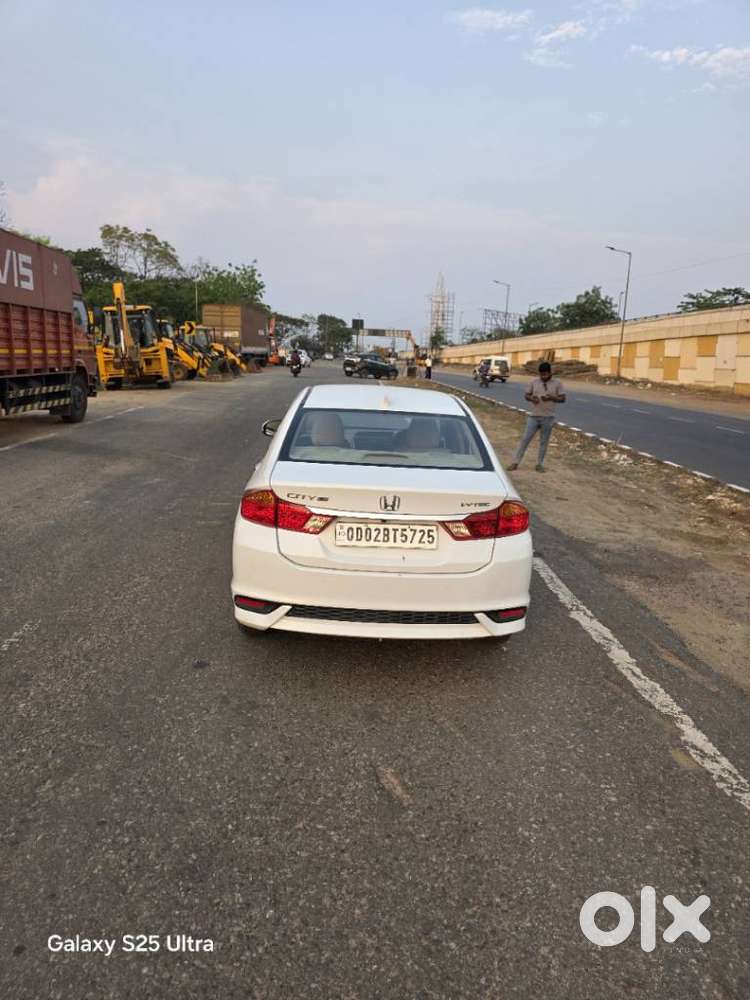 Honda City 1.5 Zx I-vtec Mt, 2021, Petrol