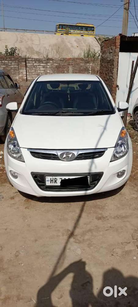 Hyundai I20 Diesel Sportz, 2011, Diesel