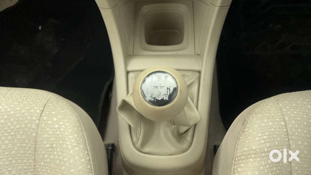 Maruti Suzuki Swift Dzire 1.3 Vxi, 2014, Petrol