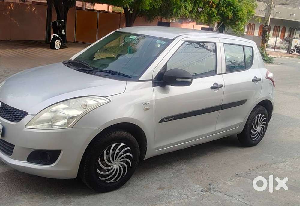 Maruti Suzuki Swift Lxi Optional-o, 2013, Petrol