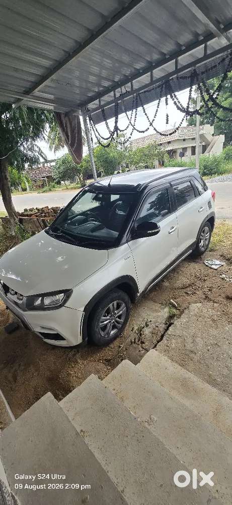 2017 Maruti Suzuki Brezza Zdi+ Dual Tone