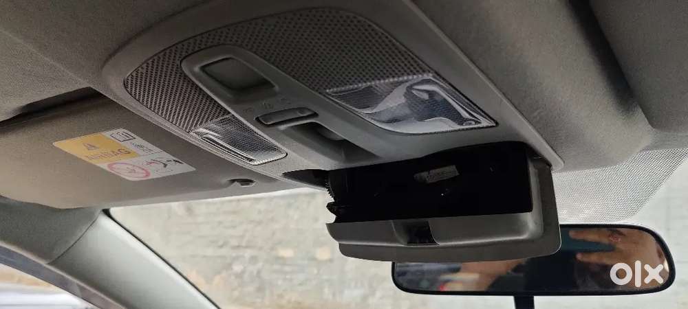 Maruti Suzuki Brezza Zxi At (petrol) &ndash; Single Owner &ndash; Sunroof