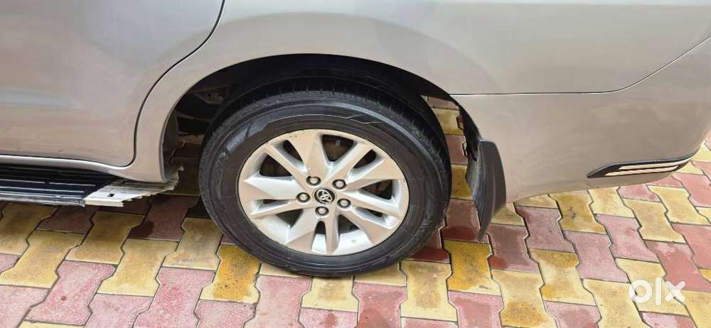 Toyota Innova Crysta 2.4 Gx Mt, 2019, Diesel