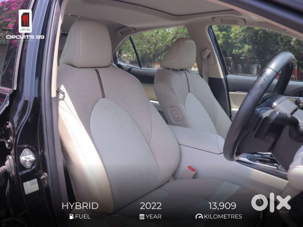 Toyota Camry Hybrid, 2022, Petrol