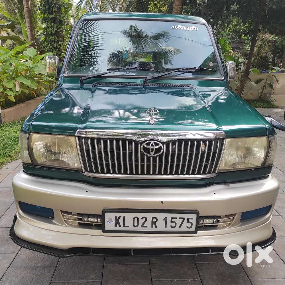 Toyota Qualis 2003 Diesel Well Maintained