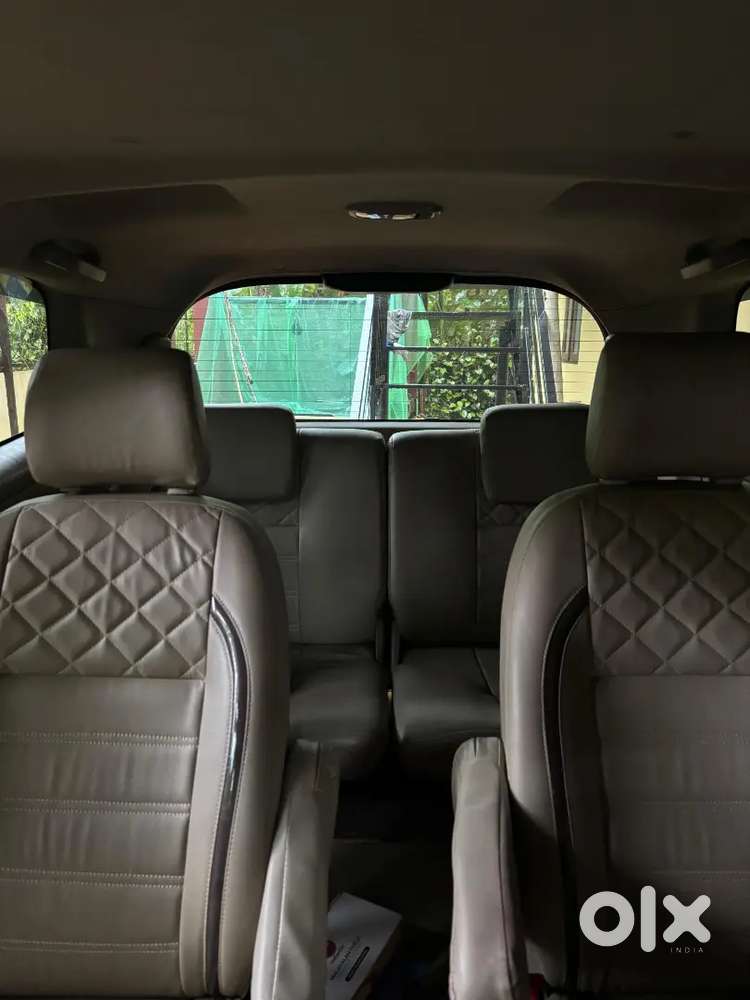 Toyota Innova 2.5 V 2012
