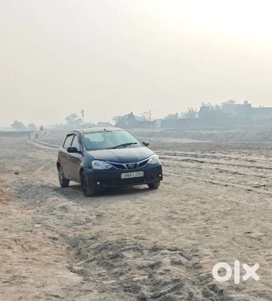 Toyota Etios Liva 2012 Diesel 105990 Km Driven