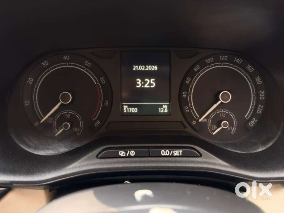 Skoda Slavia 1.0 Ambition Tsi, 2022, Petrol