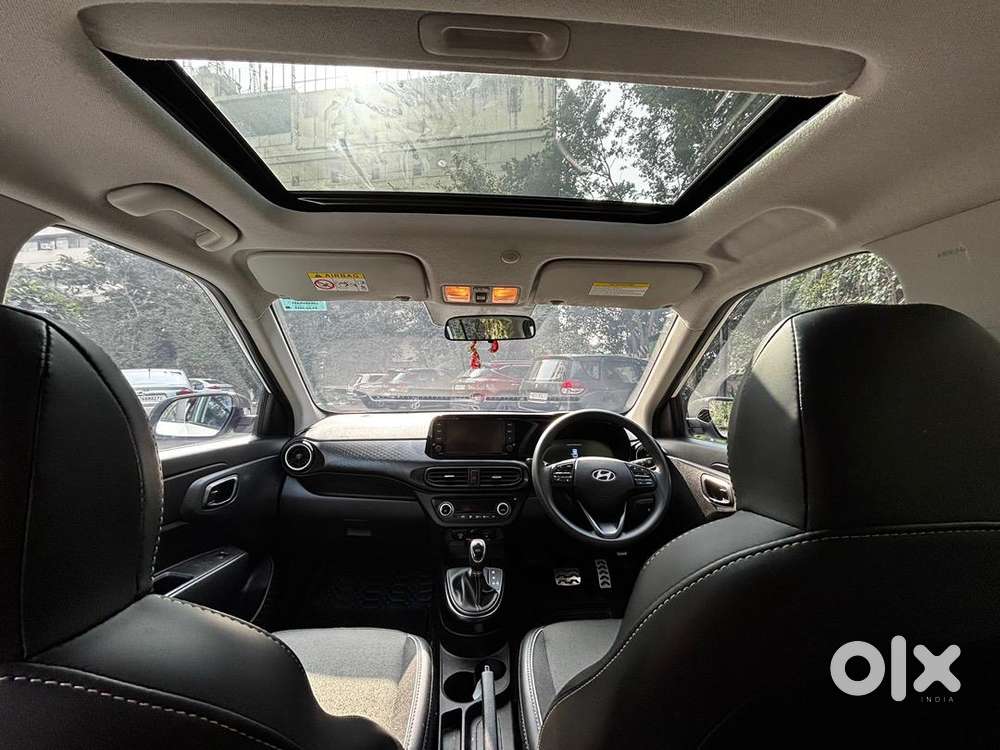 Hyundai Exter Amt Dual Tone White Sunroof  8500 Kms  Less Than 1 Yr