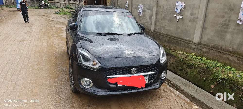 Maruti Suzuki Swift 2025 Petrol 11000 Km Driven. Buttons Start
