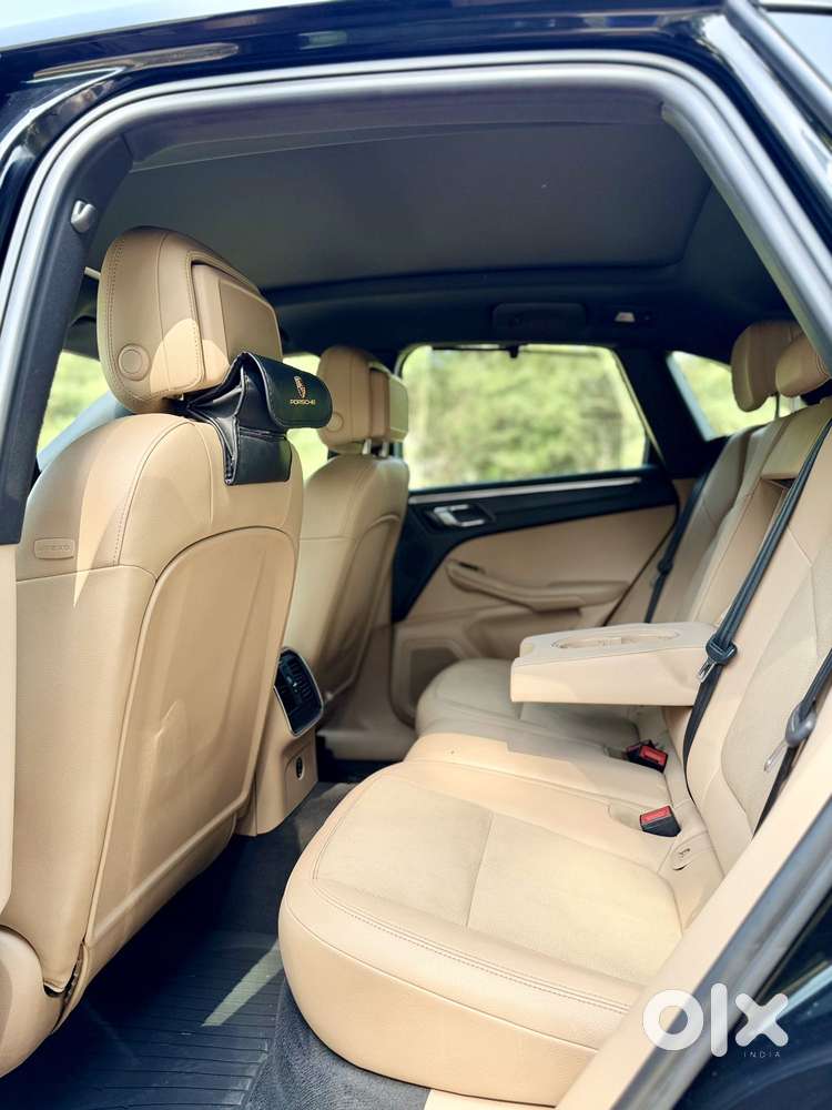 Porsche Macan 2.0 Petrol, 2022, Petrol
