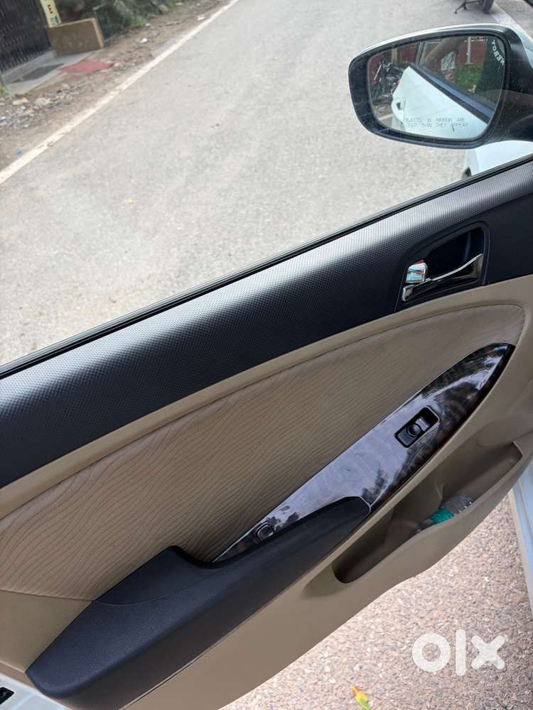 Hyundai Fluidic Verna 2013
