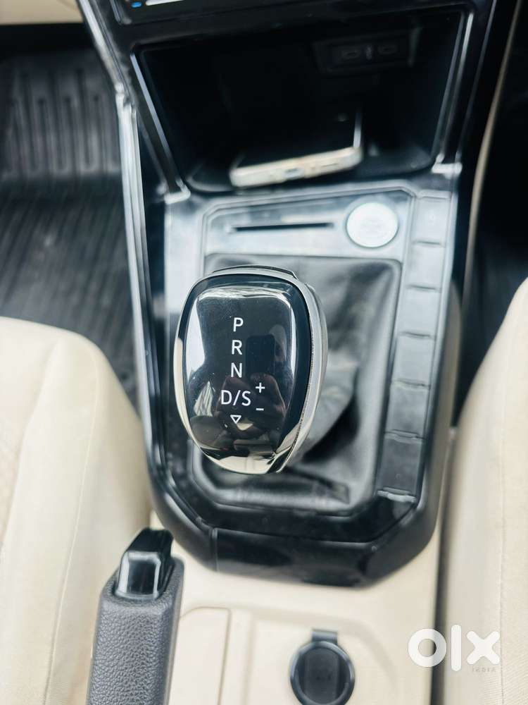 Volkswagen Virtus Highline Plus 1.0 Tsi At, 2023, Petrol