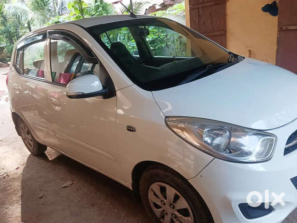 Hyundai I10 2011 Petrol 92000 Km Driven, In Good Condition