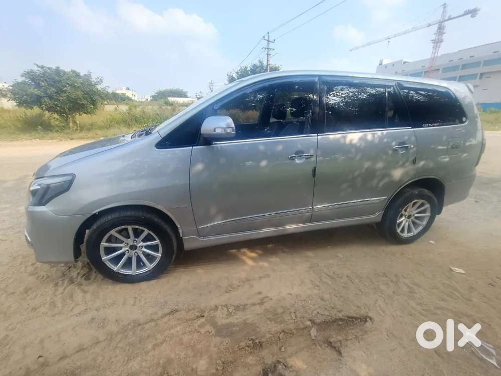 Toyota Innova 2015 Diesel Well Maintained